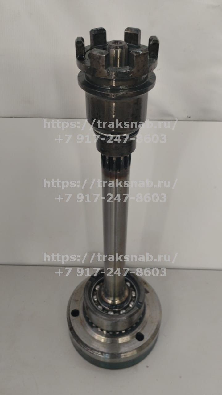 Шестерня коронная ВОМ в сб. с валом — 2